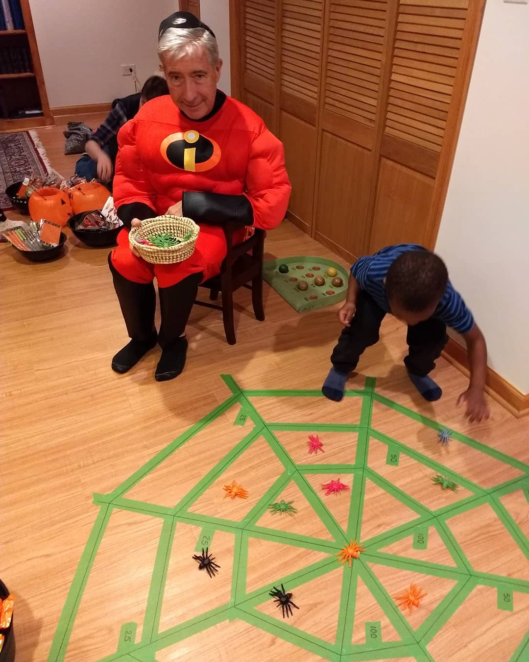 27 Halloween Party Games for Kids – Best Case Parenting